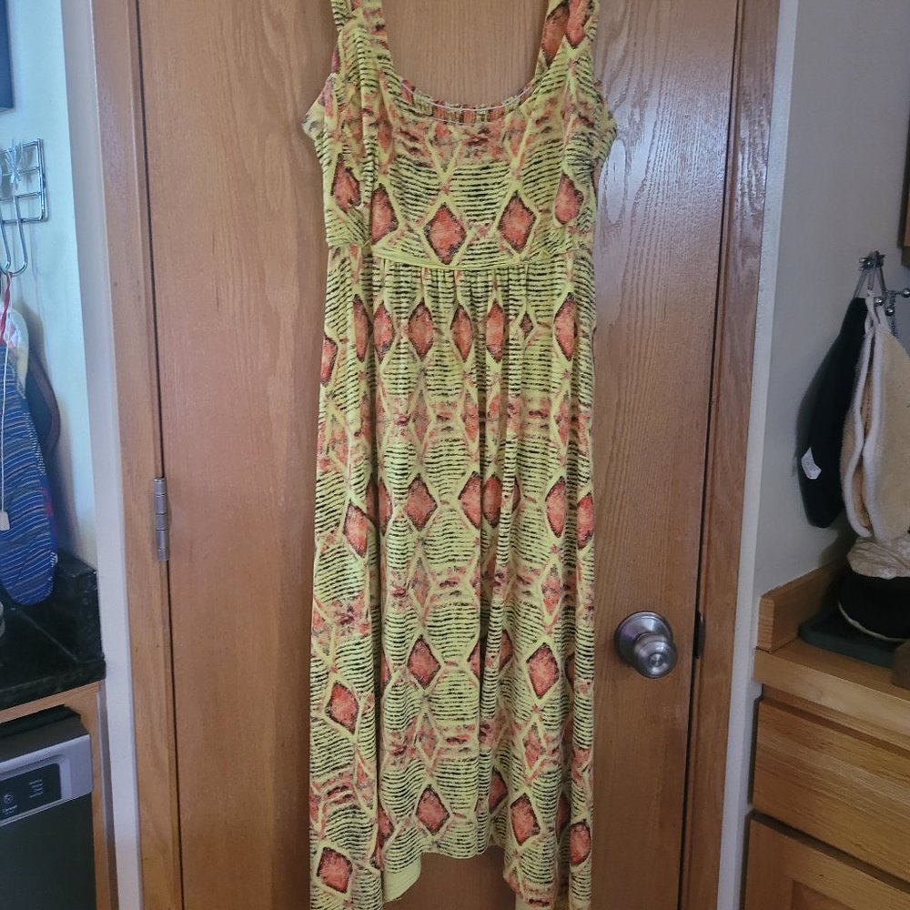 Fresh Produce Yellow w/ Orange Print Square Neck Sundress Size Medium EUC